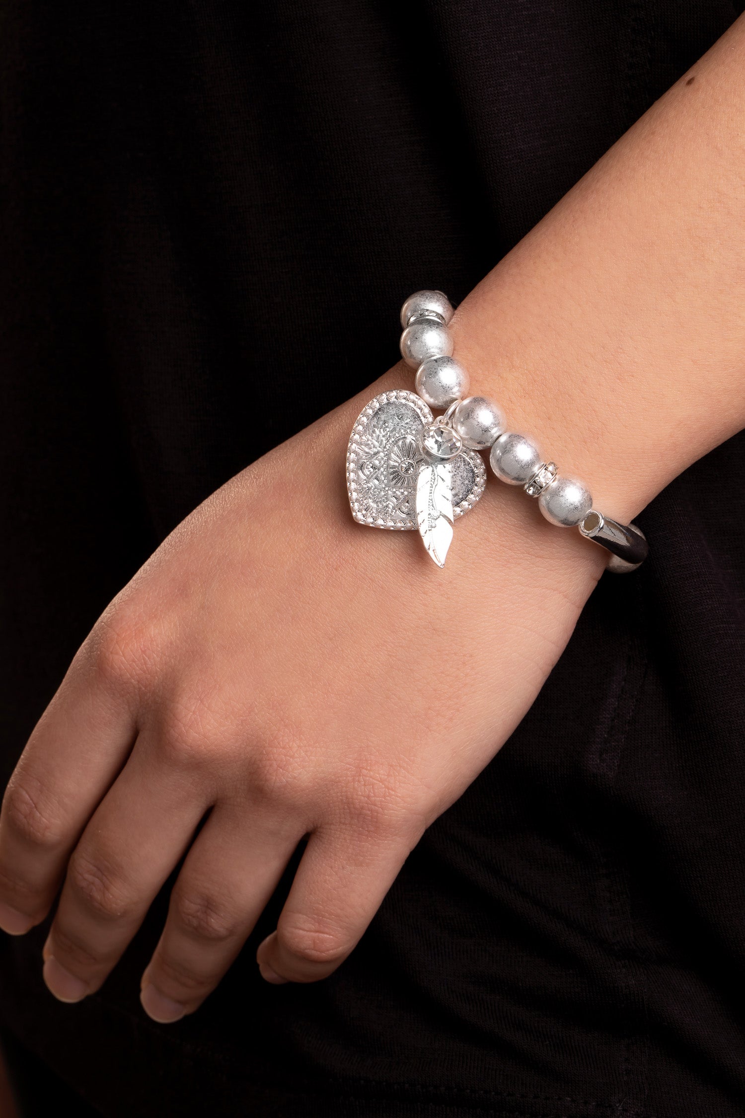 Bibi Bijoux Silver Heart Feather Ball Bracelet