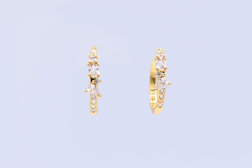 Scatter Stone Delicate Hoop